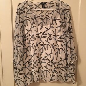 2/$30 NWT Alfani White Botanical Print Blouse 3X